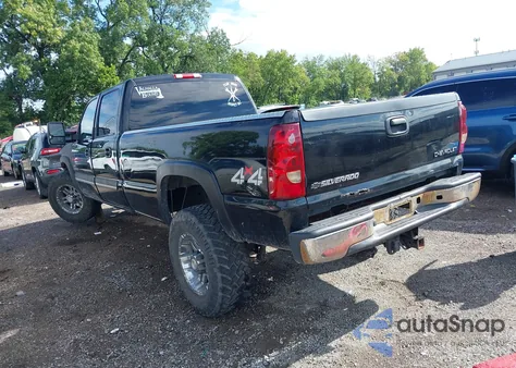 2003 Chevrolet Silverado K2500 Heavy Duty из США, поврежденный, VIN 1GCHK23143F145802